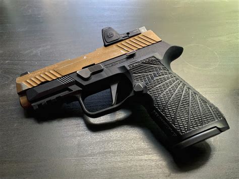 40AUTO with your selected <b>grip</b> size. . Wilson combat p320 grip module vs x carry